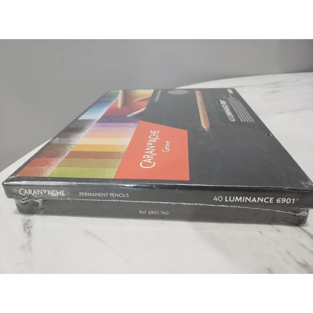 NEW‎ SEALED Caran d'Ache Luminance 6901 40 colored permanent pencils